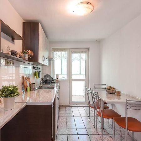 Spacious And Cozy 3 Bedroom Apartment In Downtown صوفيا المظهر الخارجي الصورة
